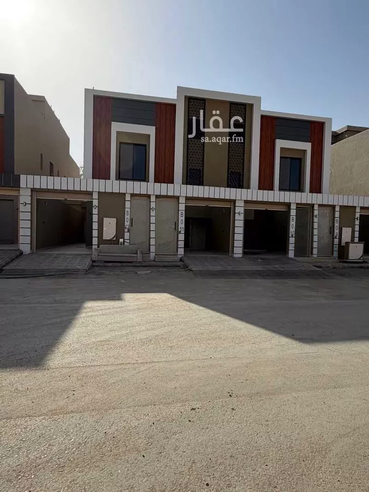 دور للبيع في شارع حميد الطويل, حي عكاظ, مدينة الرياض, منطقة الرياض