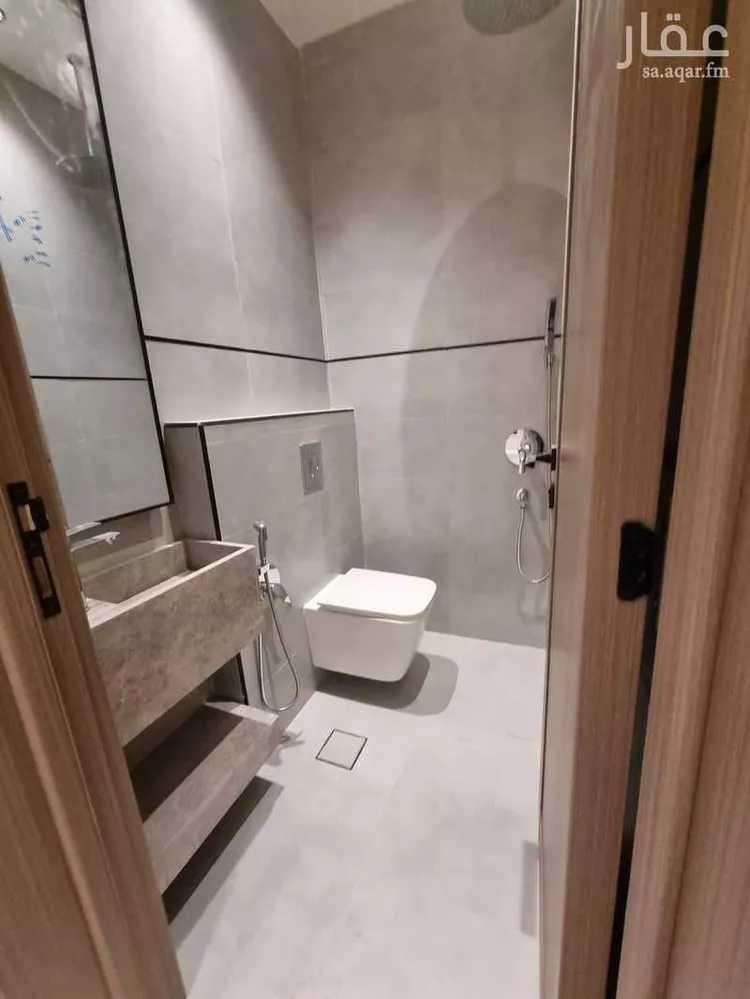 دور للبيع في شارع المعيزيليه, حي المعيزيلة, مدينة الرياض, منطقة الرياض صورة 3