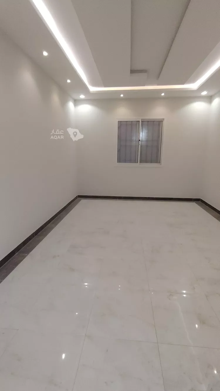 فيلا للبيع في شارع محمد ابي نقطه, حي الرمال, مدينة الرياض, منطقة الرياض 8