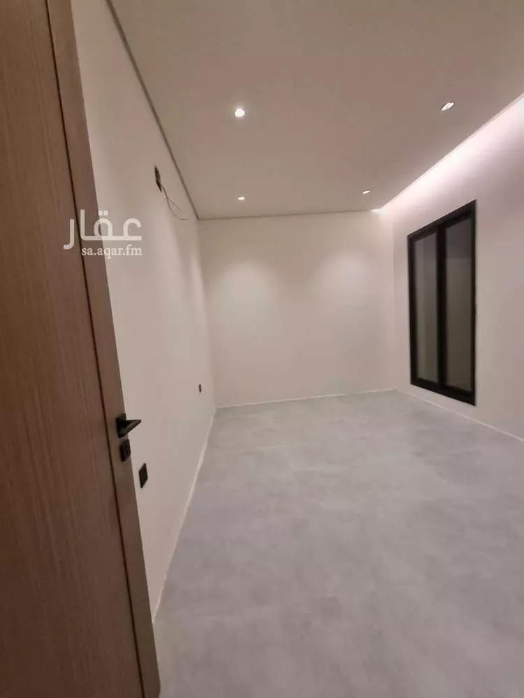 Floor for Sale in Riyadh Al Maizilah 10