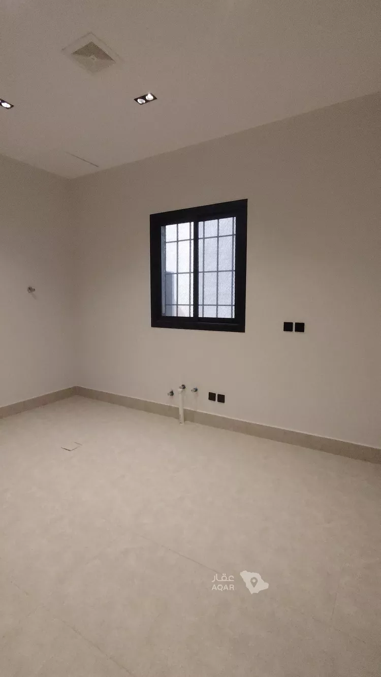 دور للبيع في شارع حاجب بن بريدة, حي المعيزيلة, مدينة الرياض, منطقة الرياض 8
