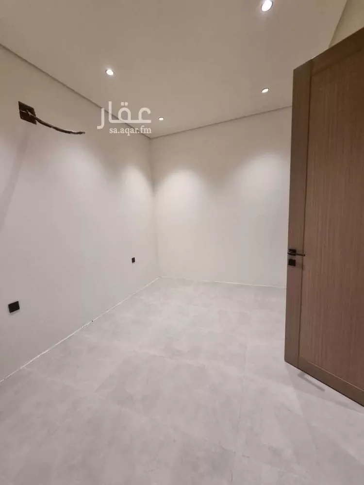 دور للبيع في شارع طريق الجنادرية, حي المعيزيلة, مدينة الرياض, منطقة الرياض 8