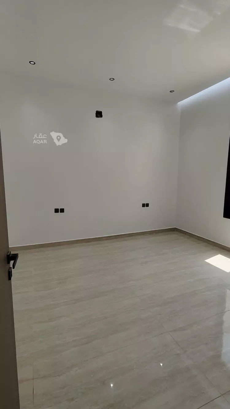 فيلا للإيجار في شارع Al Thoumamah Road, حي الجنادرية, مدينة الرياض, منطقة الرياض صورة 3