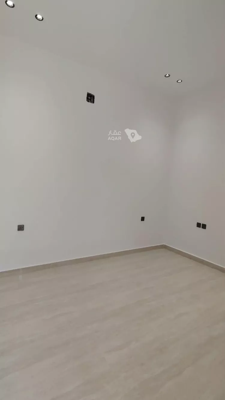 فيلا للإيجار في شارع Al Thoumamah Road, حي الجنادرية, مدينة الرياض, منطقة الرياض 17