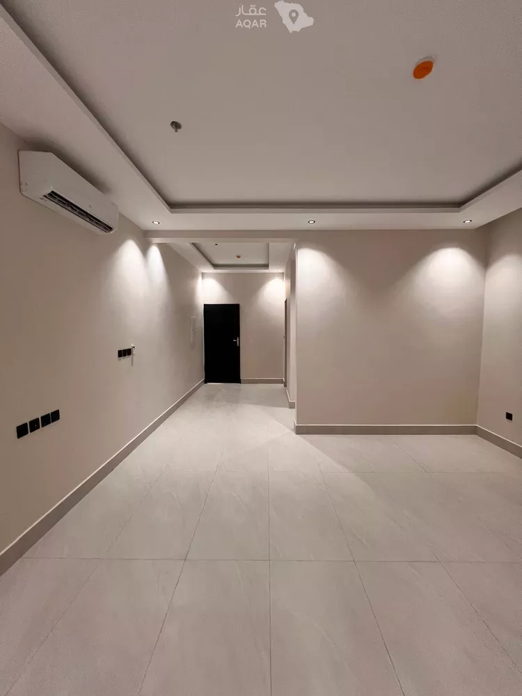 عمارة للبيع في شارع العطايا, حي الجنادرية, مدينة الرياض, منطقة الرياض 13