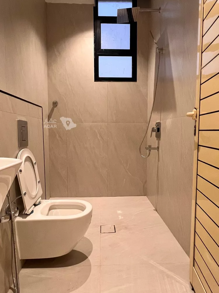 عمارة للبيع في شارع العطايا, حي الجنادرية, مدينة الرياض, منطقة الرياض 16
