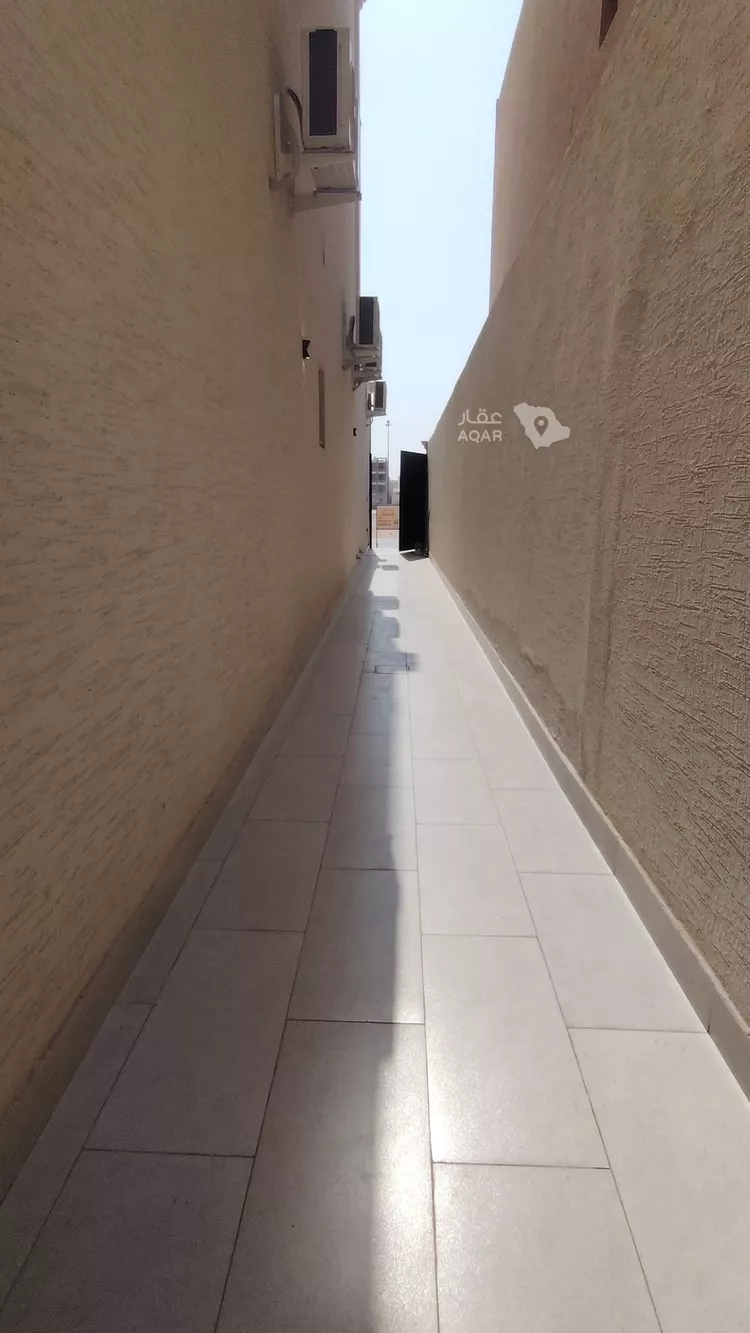 دور للبيع في شارع حاجب بن بريدة, حي المعيزيلة, مدينة الرياض, منطقة الرياض صورة 3