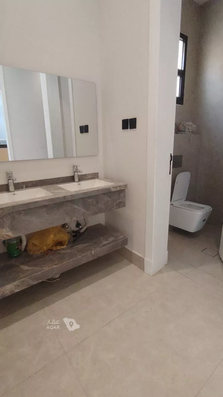 دور للبيع في شارع حاجب بن بريدة, حي المعيزيلة, مدينة الرياض, منطقة الرياض 14