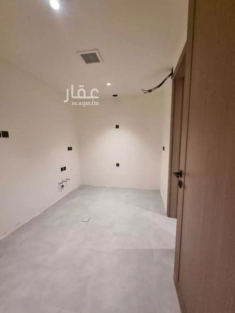 دور للبيع في شارع المعيزلية, حي المعيزيلة, مدينة الرياض, منطقة الرياض صورة 4