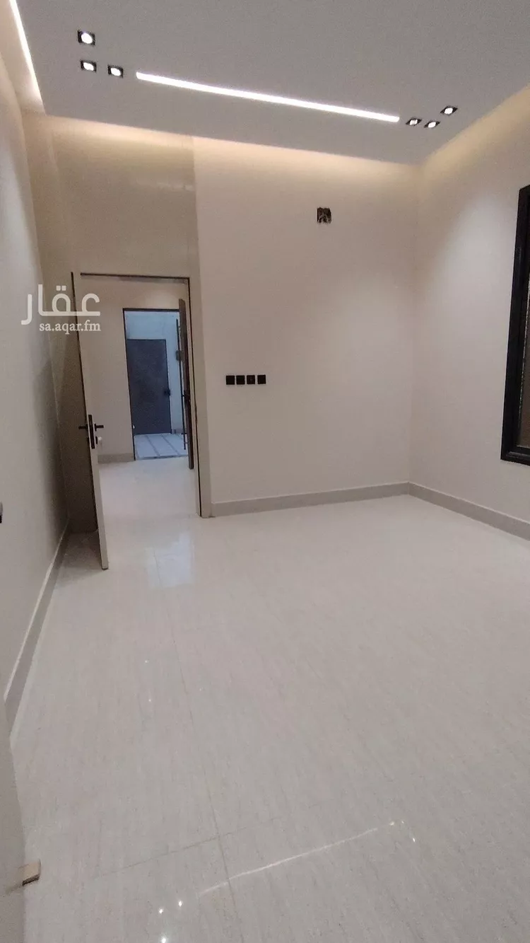 Floor for Sale in Riyadh Al Janadriyah صورة 4