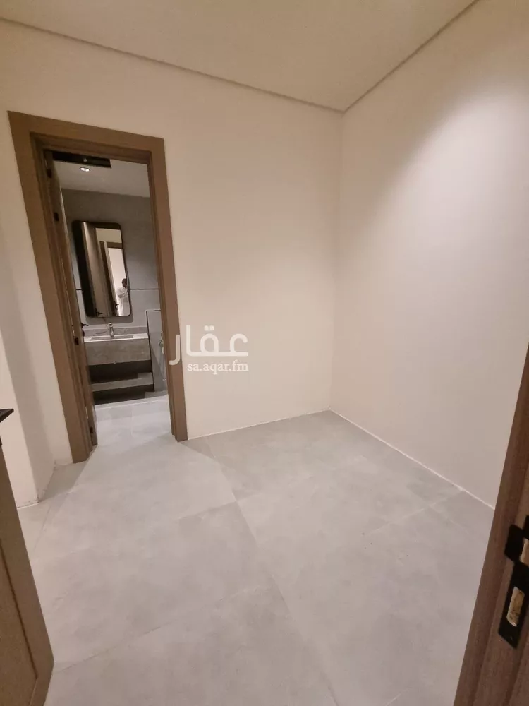 دور للبيع في شارع المعيزيله, حي المعيزيلة, مدينة الرياض, منطقة الرياض صورة 2
