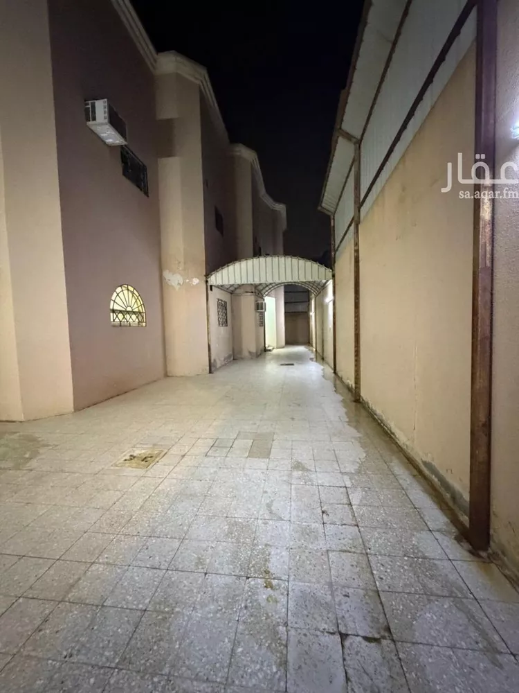 فيلا للبيع في شارع المنقلة, حي اليرموك, مدينة الرياض, منطقة الرياض 19