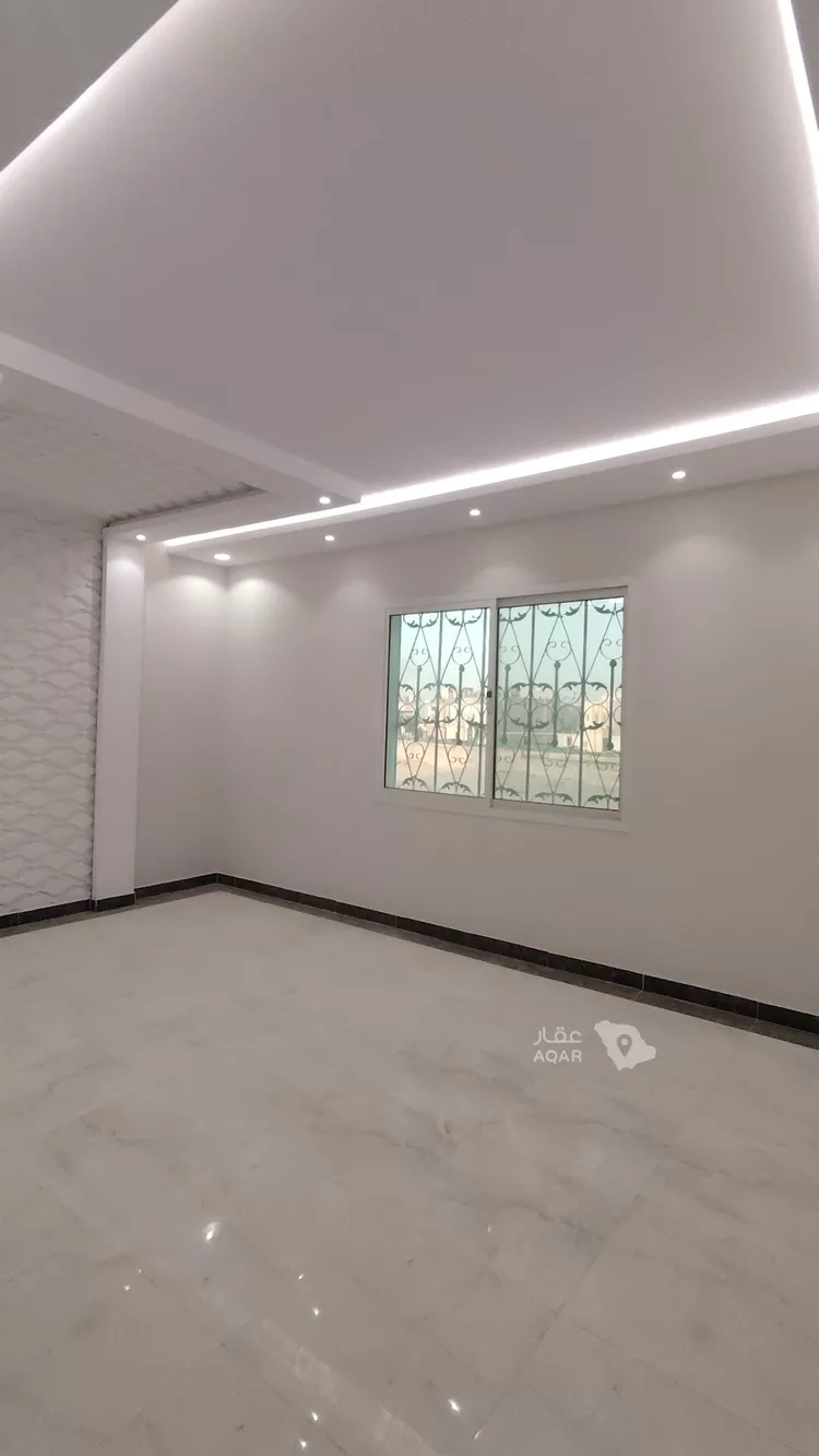 فيلا للبيع في شارع محمد ابي نقطه, حي الرمال, مدينة الرياض, منطقة الرياض 5