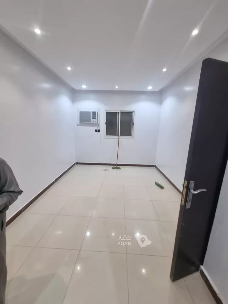 شقة للبيع في شارع احمد بن سعد الاصبهاني, حي الرمال, مدينة الرياض, منطقة الرياض صورة 2