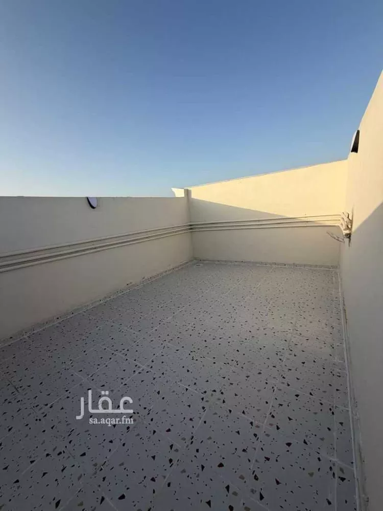 شقة للبيع في شارع شارع معاوية بن ابي سفيان, حي السويس 1, مدينة جازان, منطقة جازان 11