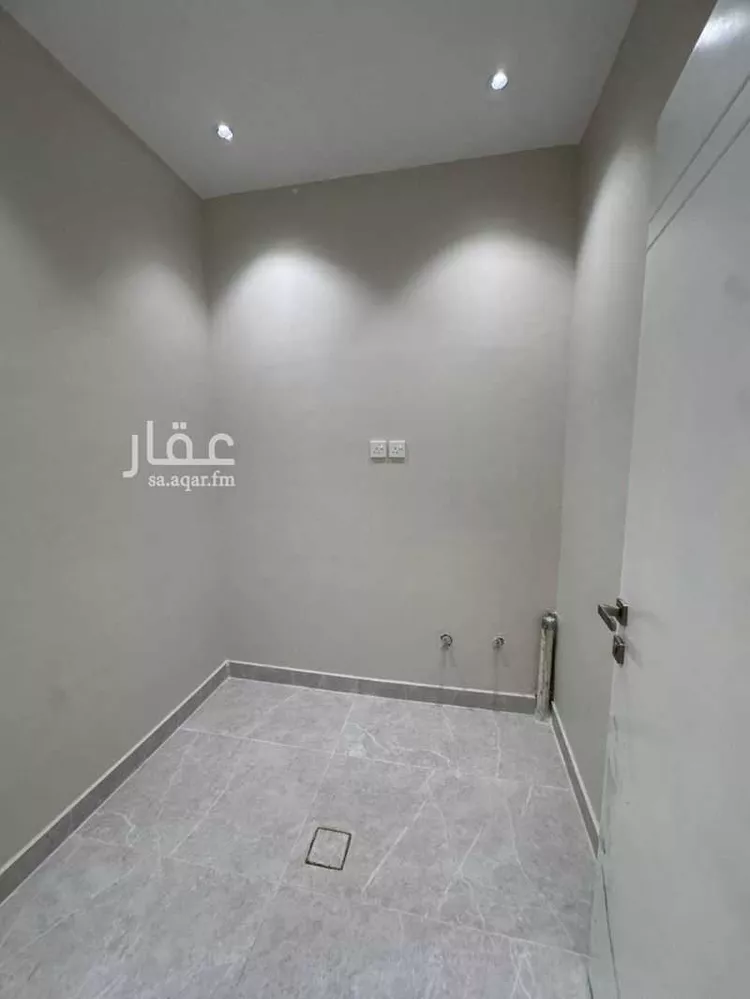 شقة للبيع في شارع شارع الشيخ أحمد النجمي, حي الرحاب 2, مدينة جازان, منطقة جازان 14