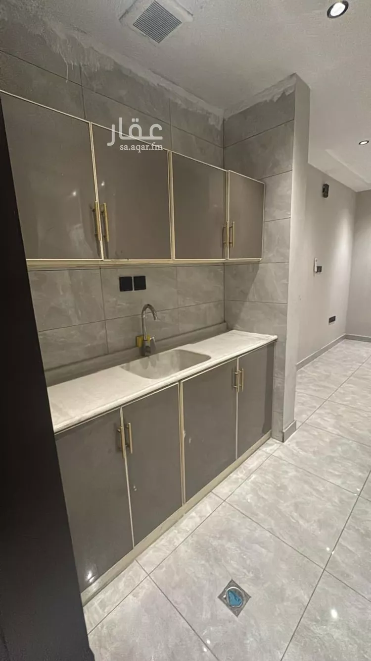 شقة للإيجار في شارع القليب, حي الضباب, مدينة الدمام, المنطقة الشرقية صورة 3
