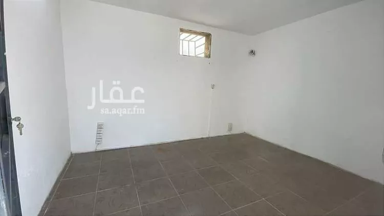 Warehouse for Rent in Jeddah Al Wadi صورة 4