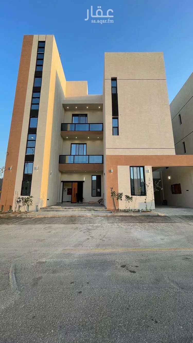 عمارة للبيع في شارع عبدالملك بن عباس, حي المهدية, مدينة الرياض, منطقة الرياض