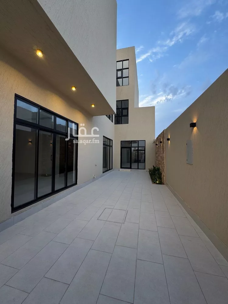 Villa for Sale in Riyadh Al Mahdiyah صورة 2