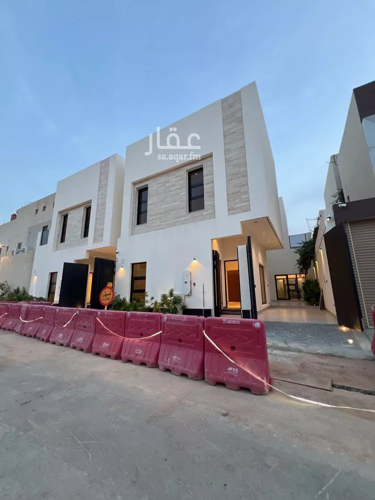 Villa for Sale in Riyadh Al Mahdiyah