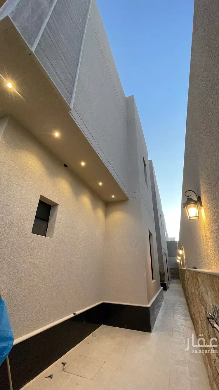 فيلا للبيع في شارع أبي القاسم اليزدي, حي المهدية, مدينة الرياض, منطقة الرياض صورة 2