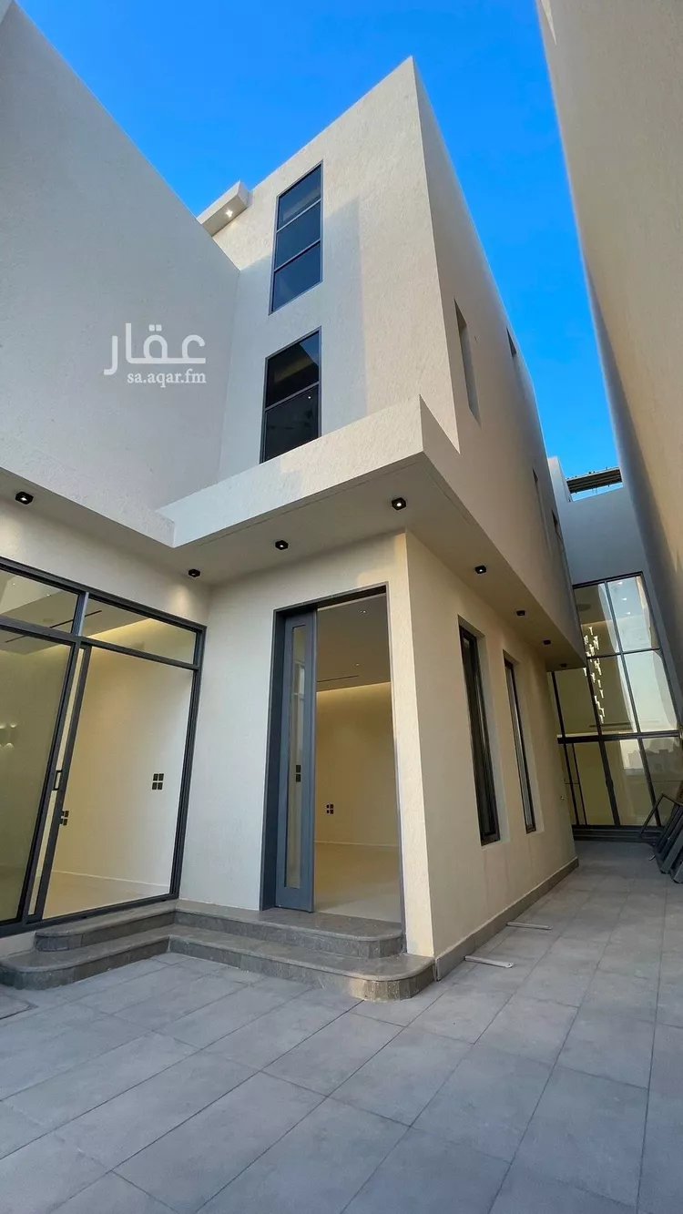 فيلا للبيع في شارع الفروسية, حي المهدية, مدينة الرياض, منطقة الرياض صورة 2