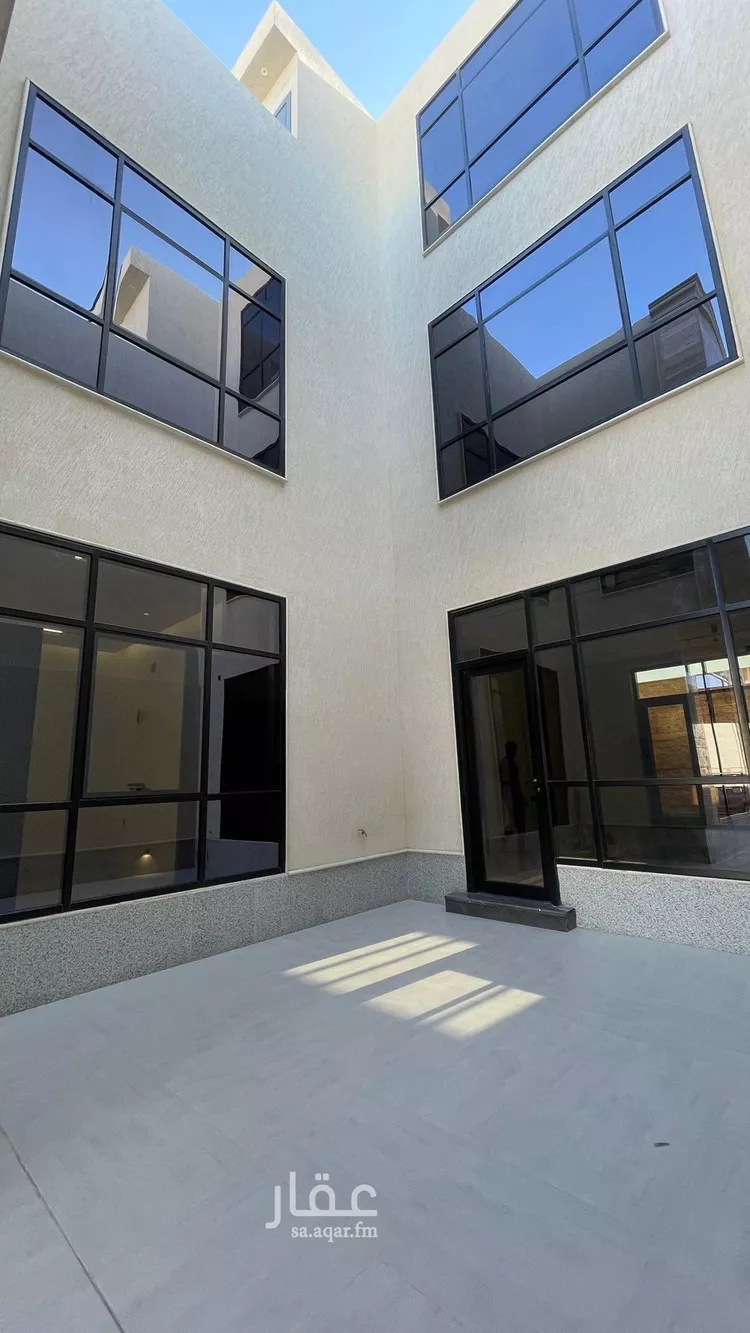 فيلا للبيع في شارع الفروسية, حي المهدية, مدينة الرياض, منطقة الرياض صورة 3