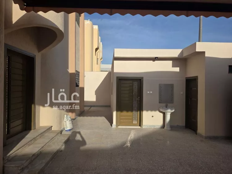 فيلا للبيع في شارع أحمد بن خيرة, حي الحمراء, مدينة الرياض, منطقة الرياض صورة 5