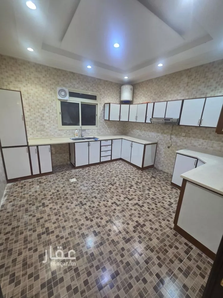 Floor for Rent in Riyadh Al Yasmin 6