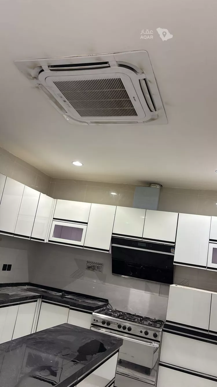 Floor for Rent in Riyadh Al Arid 2
