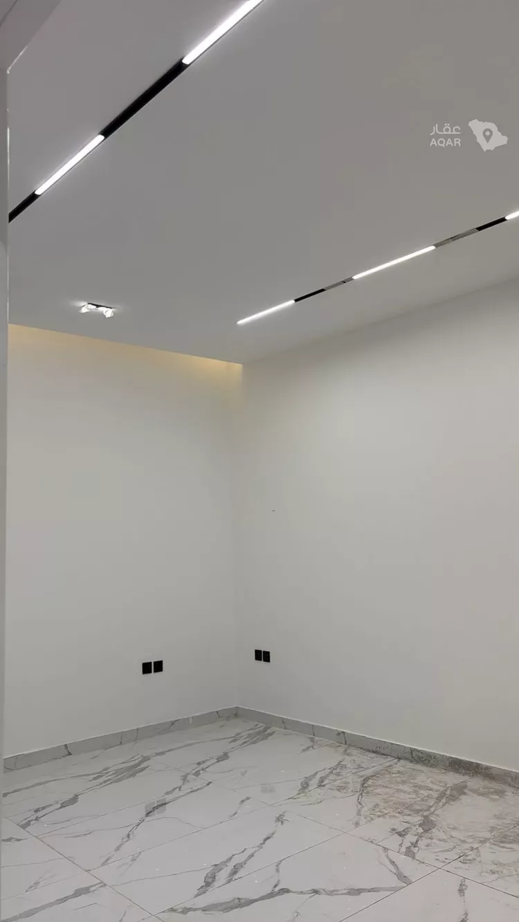 Floor for Rent in Riyadh Al Arid 5