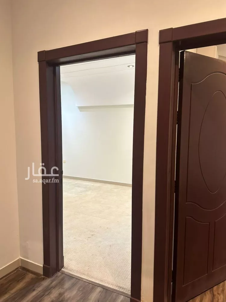 شقة للإيجار في شارع الأمير عبدالله بن سعود بن عبدالله صنيت, حي الصحافة, مدينة الرياض, منطقة الرياض صورة 4