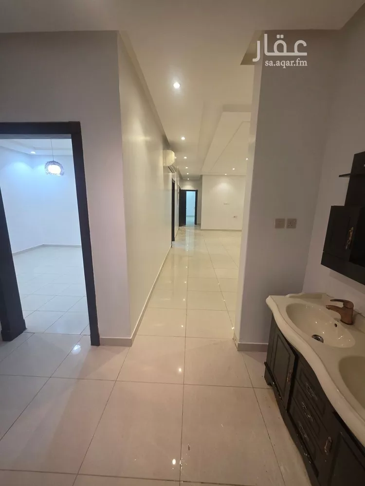Floor for Rent in Riyadh Al Yasmin صورة 3