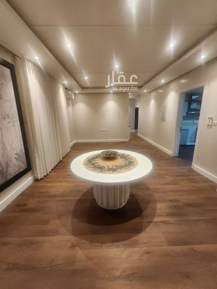 Floor for Rent in Riyadh Al Yasmin 1 صورة