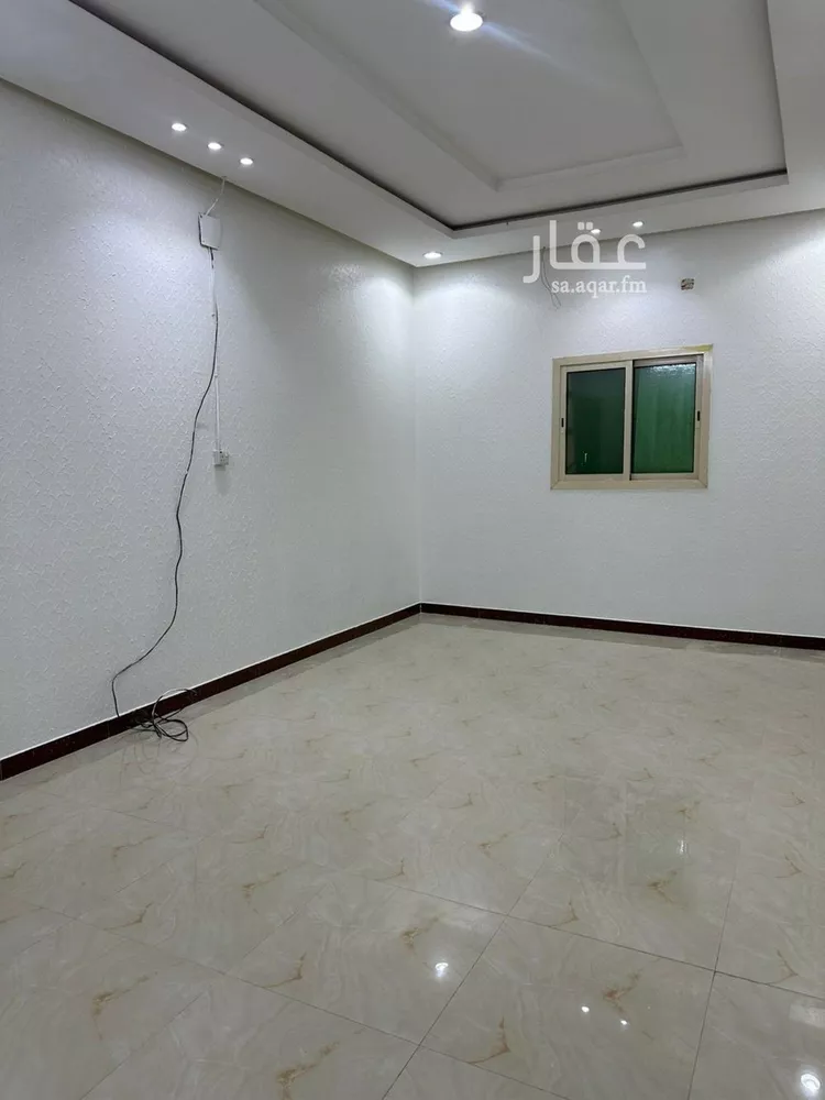 فيلا للإيجار في شارع نظام الدين بن معصوم, حي الرمال, مدينة الرياض, منطقة الرياض