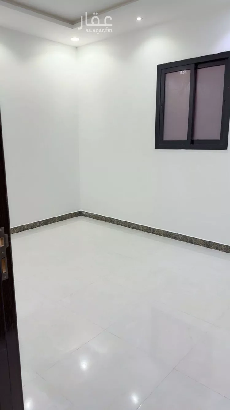 فيلا للإيجار في شارع نظام الدين بن معصوم, حي الرمال, مدينة الرياض, منطقة الرياض صورة 2
