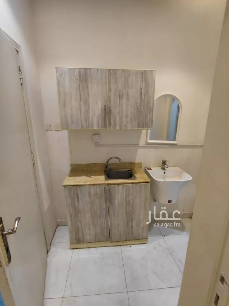 شقة للإيجار في شارع الامير فيصل بن عبدالله بن عبدالرحمن, حي حطين, مدينة الرياض, منطقة الرياض صورة 2