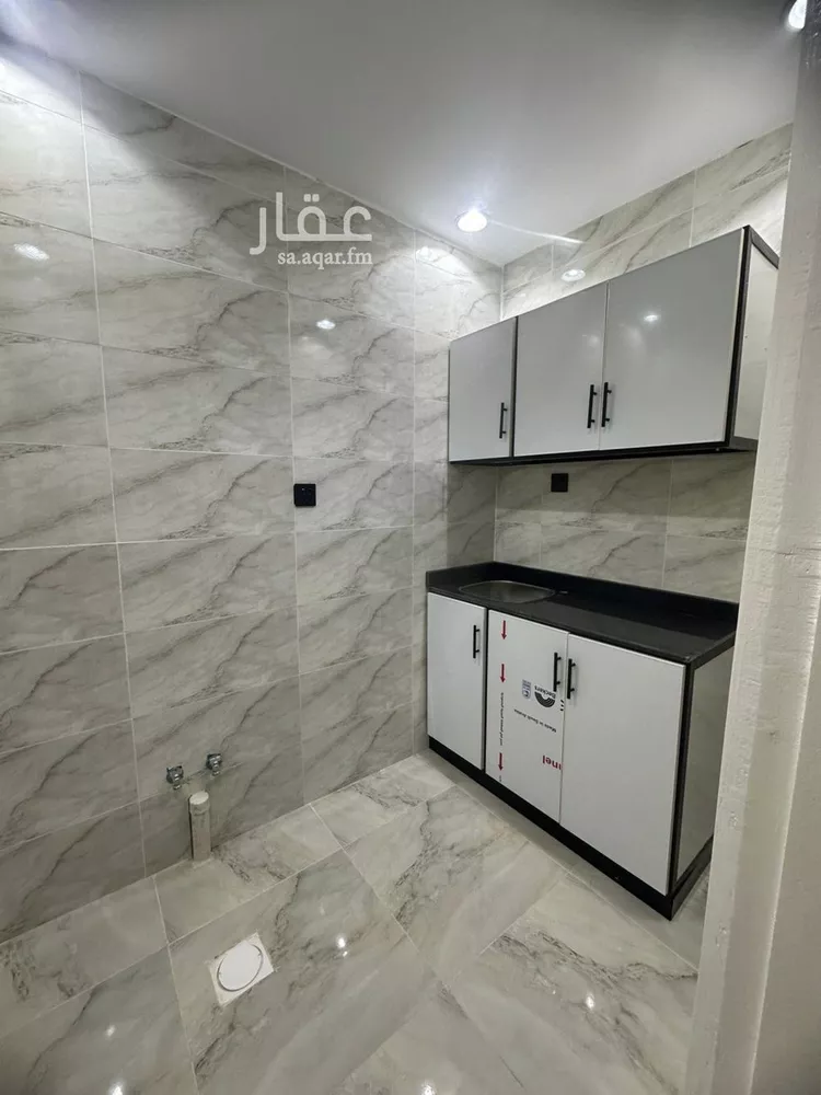 عمارة للإيجار في شارع الامير سلطان ابن عبدالعزيز, حي السليمانية, مدينة الرياض, منطقة الرياض صورة 3