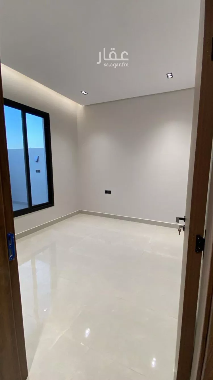 فيلا للبيع في شارع علي بن الأثير, حي الرمال, مدينة الرياض, منطقة الرياض صورة 2