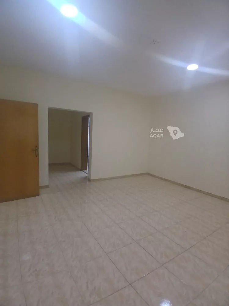 شقة للإيجار في شارع ابن الشهاب, حي البندرية, مدينة الخبر, المنطقة الشرقية 8