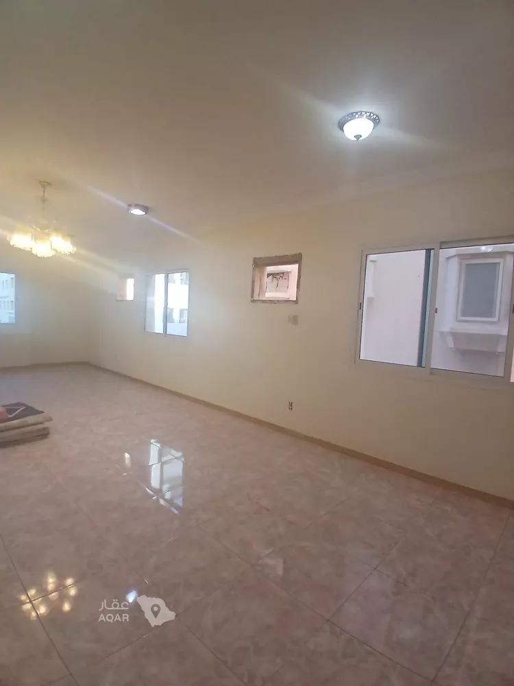 شقة للإيجار في شارع ابن الشهاب, حي البندرية, مدينة الخبر, المنطقة الشرقية 5