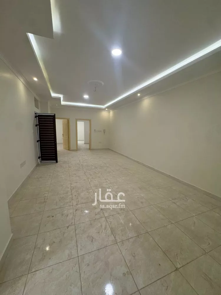 فيلا للبيع في شارع الزيزفون, حي الحسام, مدينة الدمام, المنطقة الشرقية 6