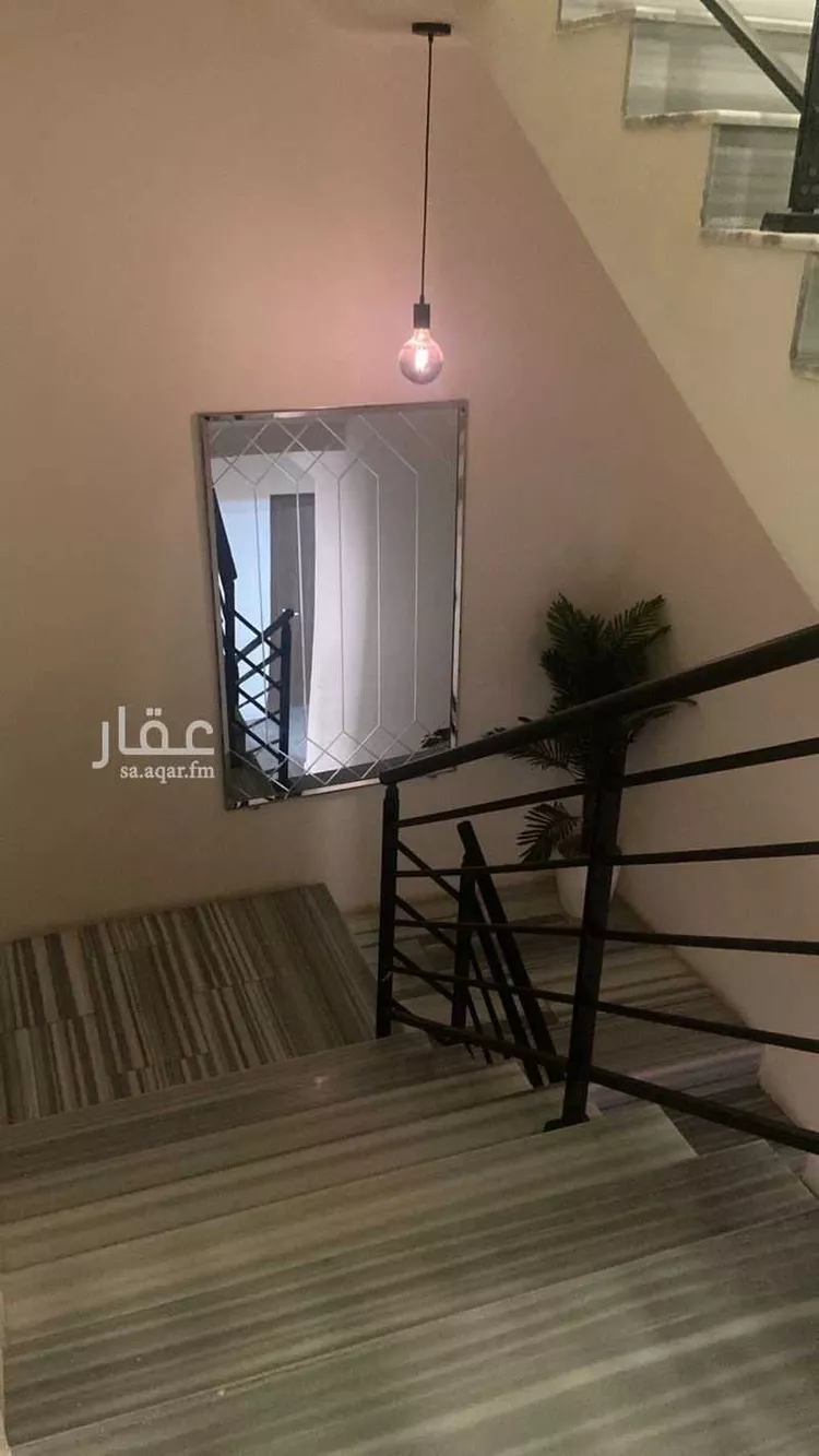 فيلا للبيع في شارع ابن الجارود, حي مطار الملك خالد الدولي, مدينة الرياض, منطقة الرياض صورة 2