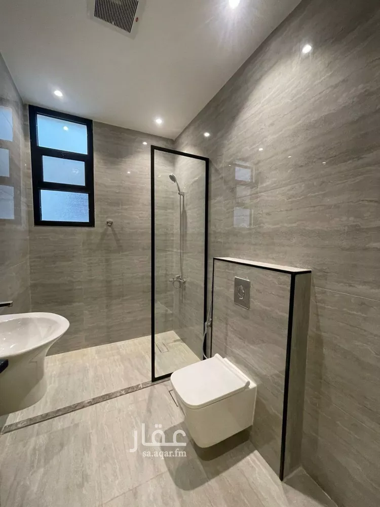 فيلا للبيع في شارع سعيد بن نافع, حي العارض, مدينة الرياض, منطقة الرياض صورة 5