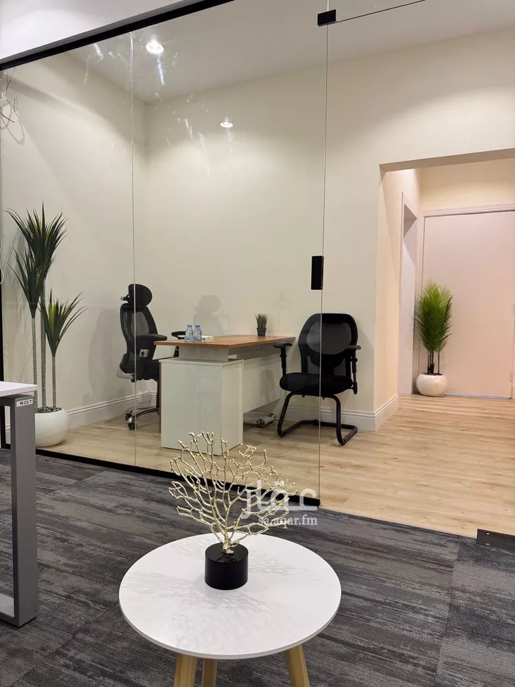 مكتب تجاري للإيجار في شارع صلاح الدين الايوبي الفرعي, حي الصفاء, مدينة الرياض, منطقة الرياض صورة 3