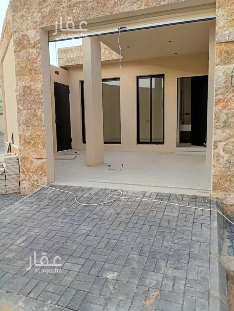 فيلا للبيع في شارع الريحانية, حي بدر, مدينة الرياض, منطقة الرياض
