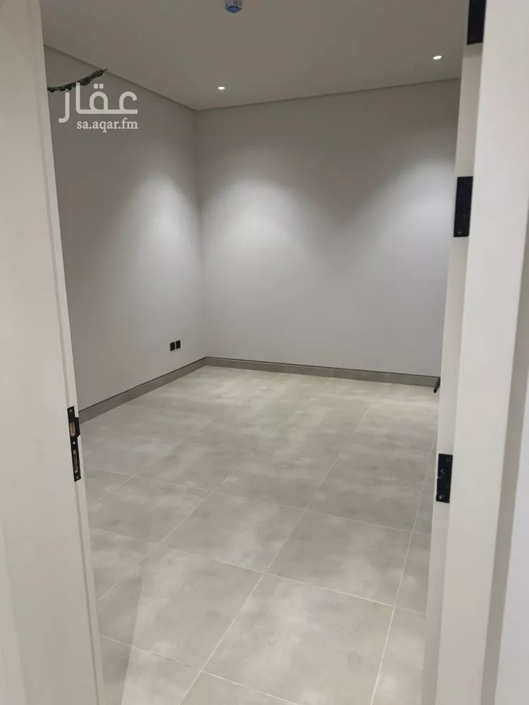 شقة للإيجار في شارع أحمد الأبشيطي, حي العارض, مدينة الرياض, منطقة الرياض صورة 2