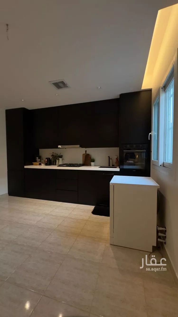 فيلا للبيع في شارع أحمد بن عمر الحضرمي, حي مطار الملك خالد الدولي, مدينة الرياض, منطقة الرياض صورة 2