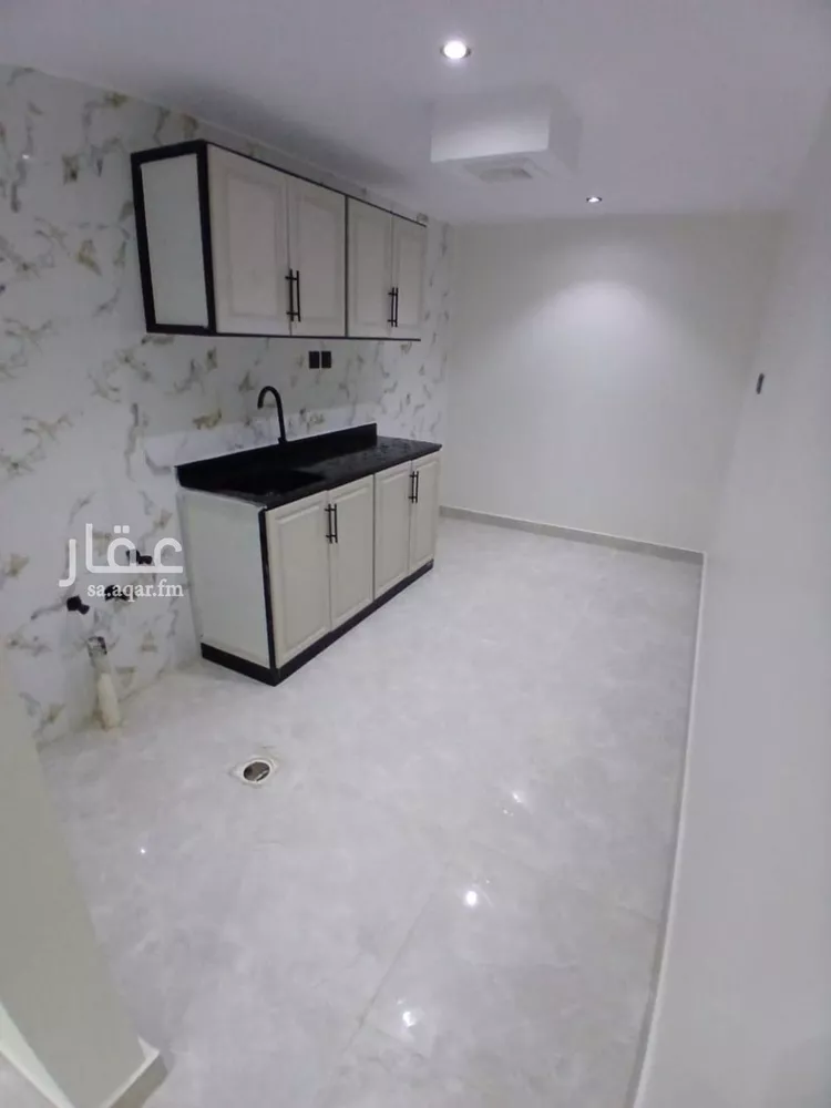 شقة للإيجار في شارع قلعة الفسطاط, حي إشبيلية, مدينة الرياض, منطقة الرياض